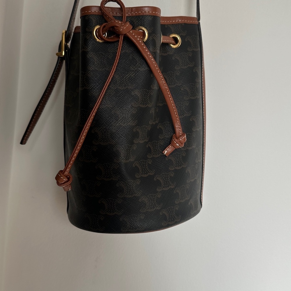 Celine Triomphe Bucket Bag - Picture 2 of 4